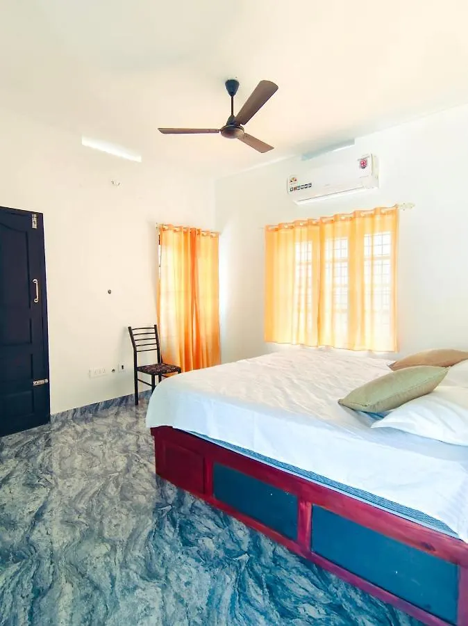 Malhar Marari Homestay Mararikulam